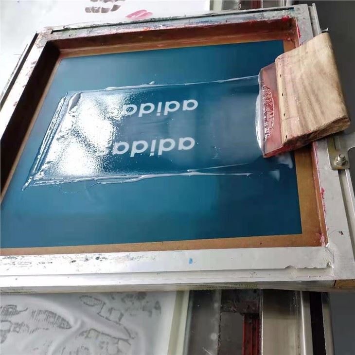 Μελάνι μεταξοτυπίας για ύφασμα
